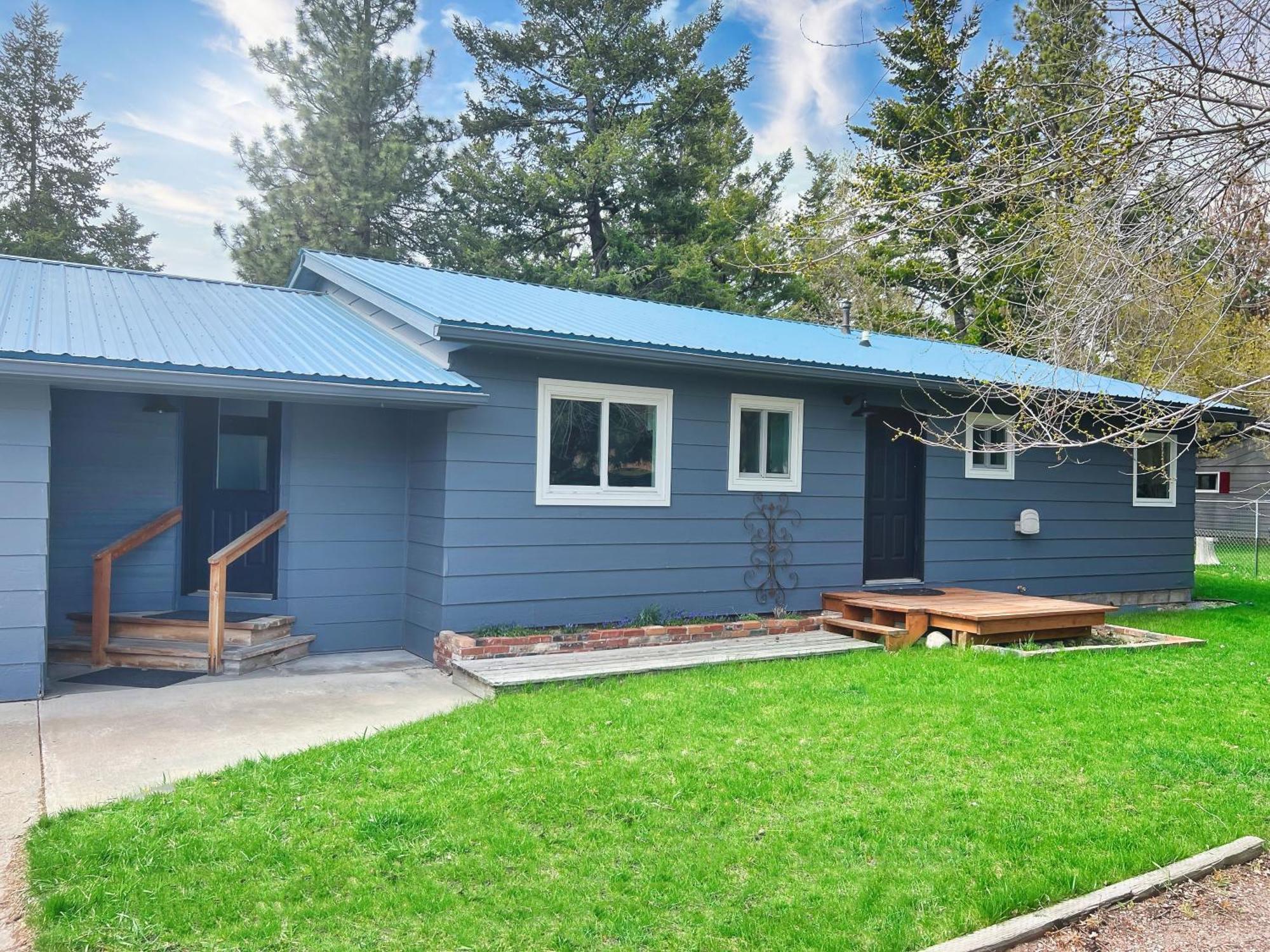 Glacier'S Edge Cabins Columbia Falls Exterior photo